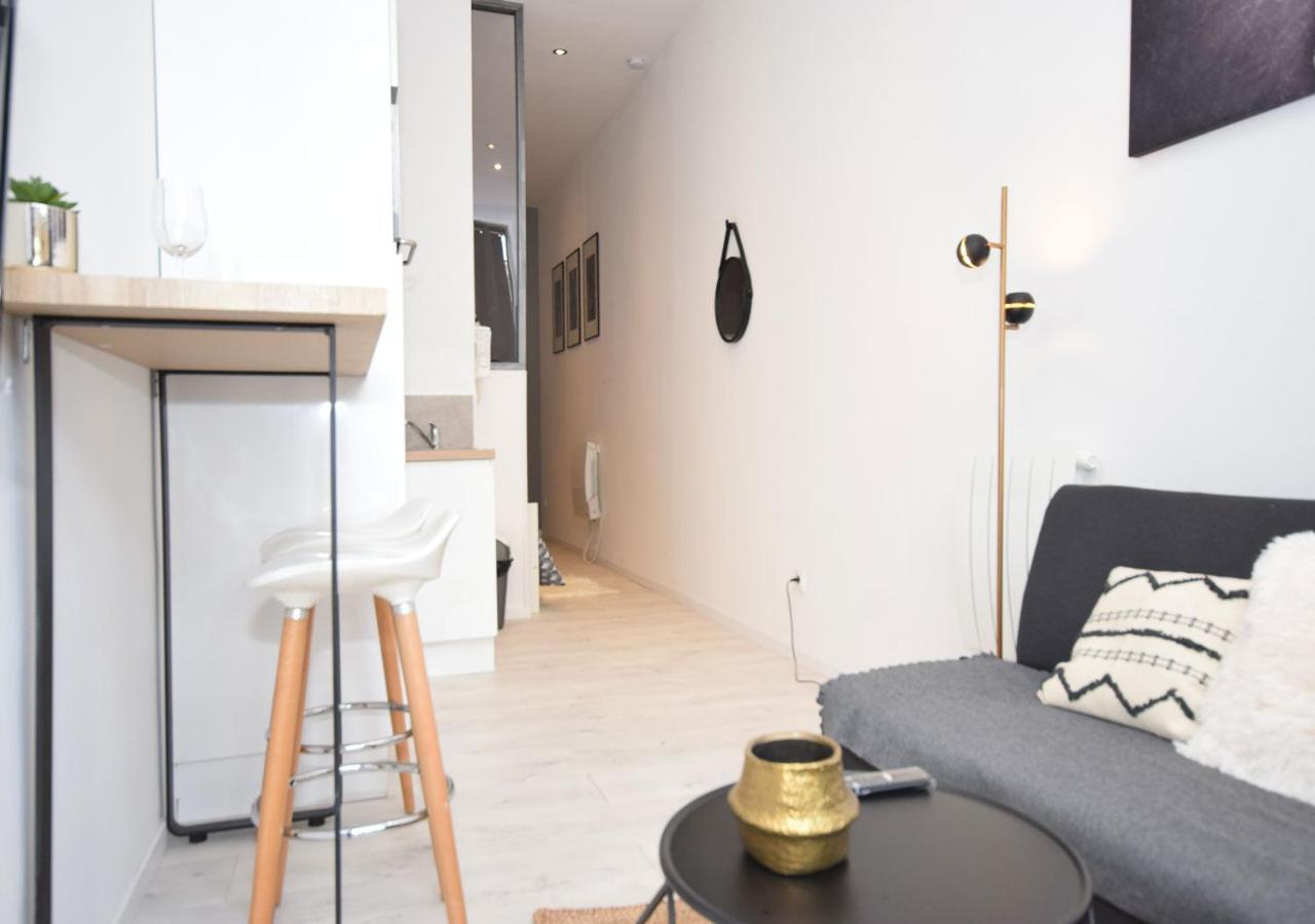 Hyper Centre Valenciennes - Wifi - Terrasse - Tramway - Lerelaisdodile2 Apartment Exterior photo